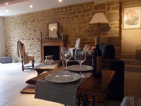 Manoir du Vaugarny in Saint-Étienne-en-Coglès