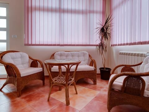 Wohnung in Radanovici mit privatem Parkplatz