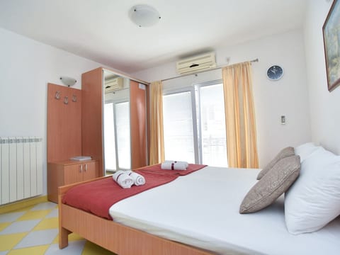 Studio-Apartment mit Balkon
