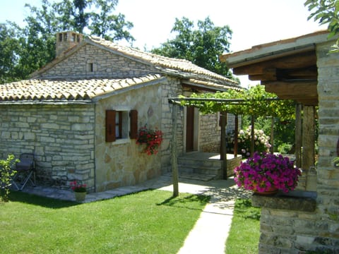 Steinferienhaus Maria