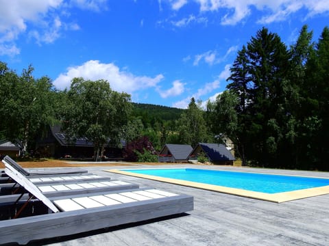 Landhaus mit gemeinschaftlichem Pool