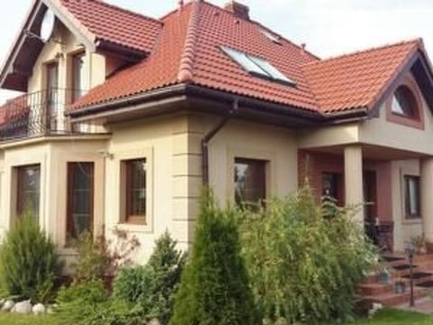 Magnolienhaus mit Sauna und Jacuzzi