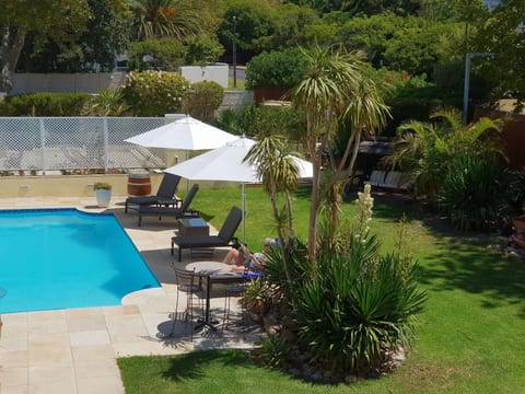 Wunderschöne Wohnung mit beheiztem Pool