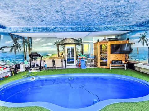 Pool Indoor