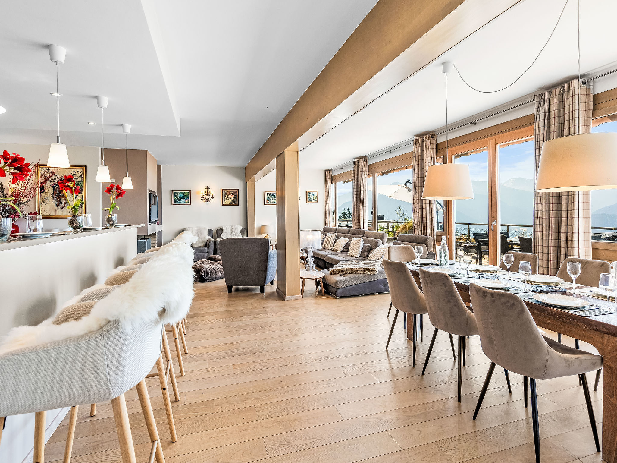 Kitchen / Dining Room