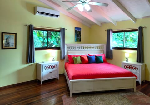 Welcome to the Sunflower Suite at Zenergy Casa & Cabinas