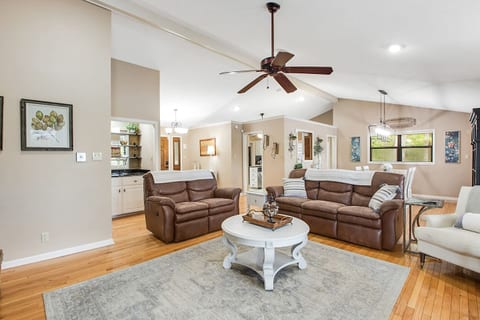 The Silverwood: Sleeps 17, Hot Tub, Dock, Views
