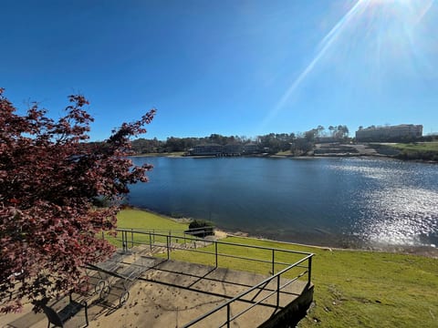 Stoneridge Lakeview: Pool, Hot Tub, Sauna, Tennis