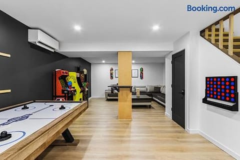 Camelback Home - Game Room, Near Waterparks/Hiking