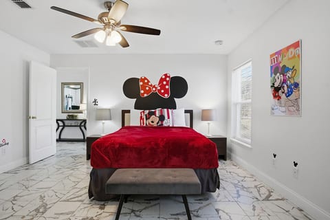 5 Beds - Private Pool - 15 Mins to Theme Parks