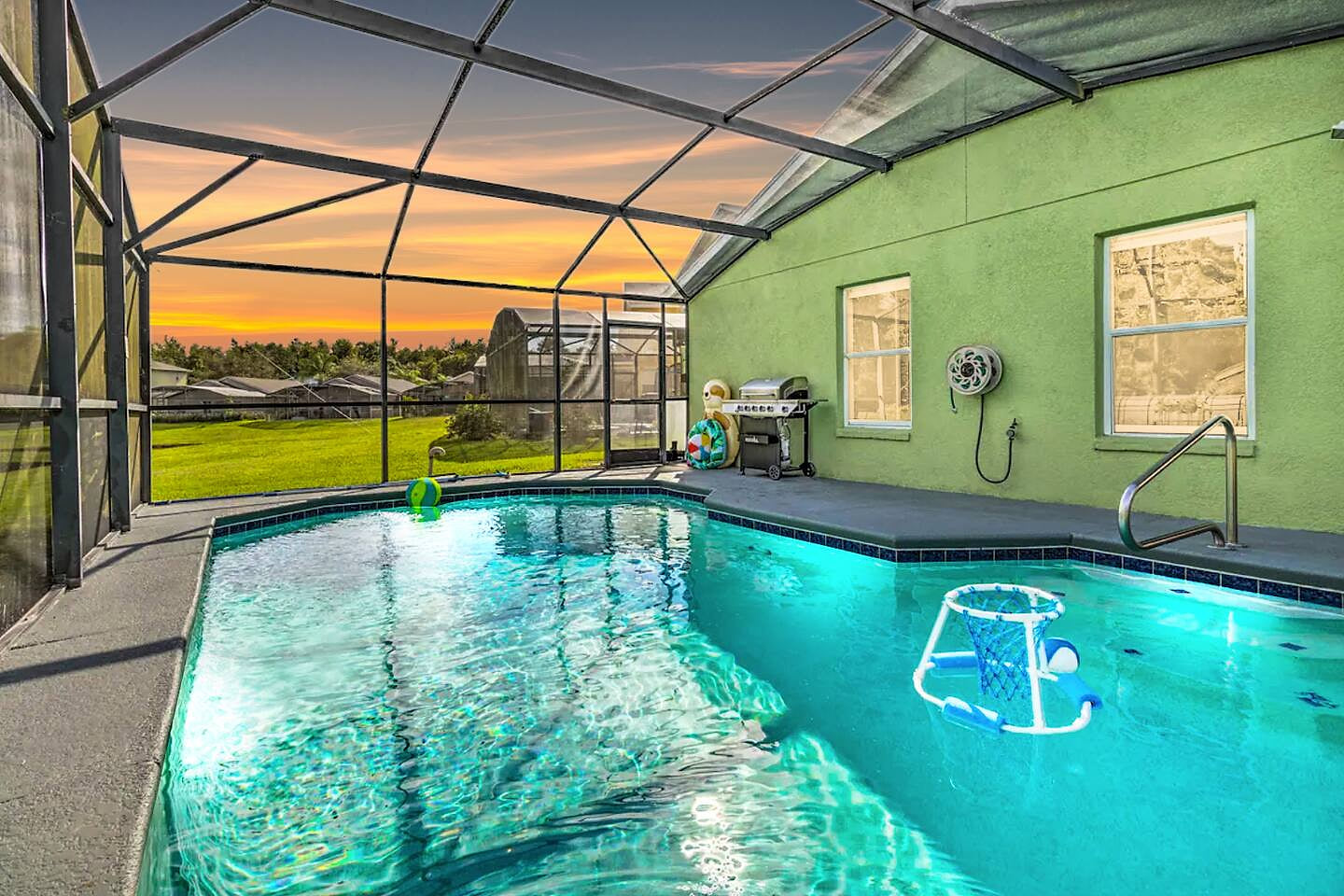 5 Beds - Private Pool - 15 Mins to Theme Parks