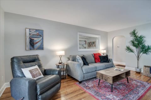 Victoria's Southern Charm - near downtown