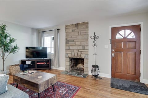 Victoria's Southern Charm - near downtown