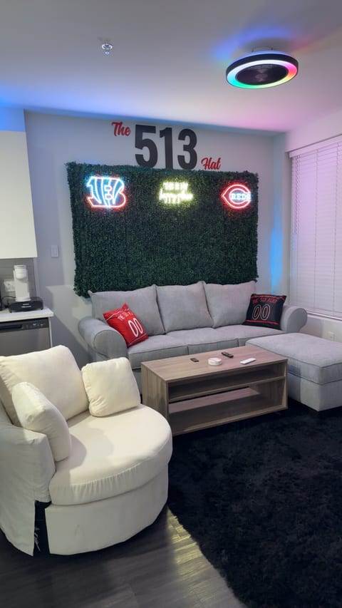 The 513 Flat II