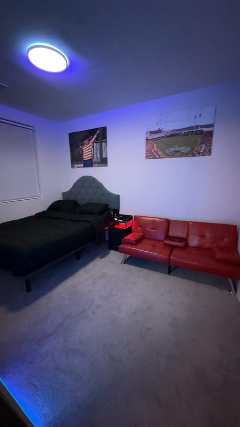 The 513 Flat II