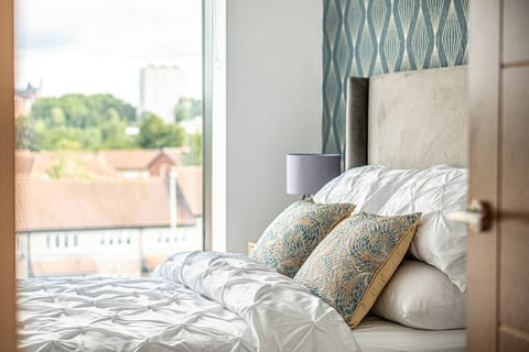Lux Penthouse -1 | Terrace| Wi-Fi | Free Parking