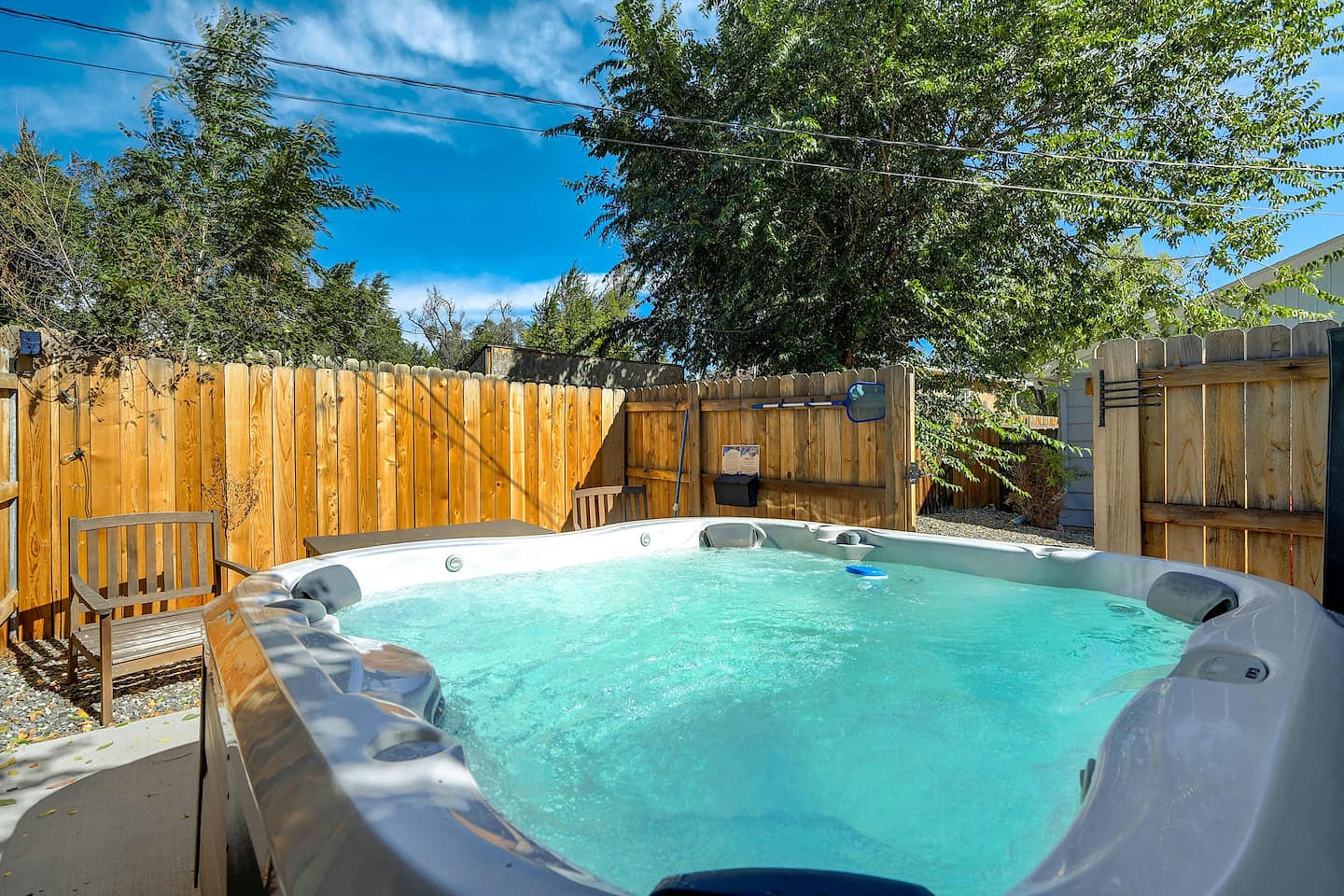 Not Fancy. Just Right. Hot Tub Cottage Near It All