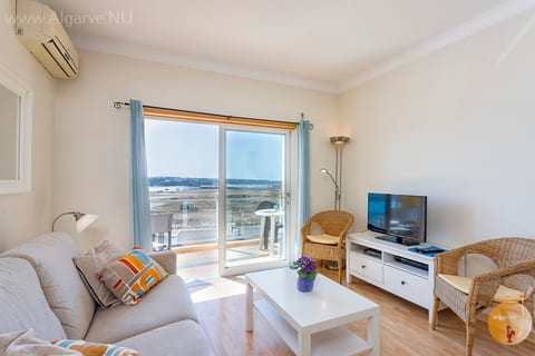 Lounge with TV