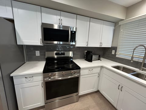NEW! Scottsdale 4 Bedroom Short Walk to Old Town