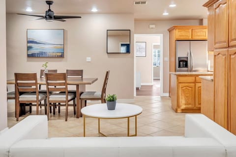 3BR Pasadena Home | Game Room, Parking & Comfort