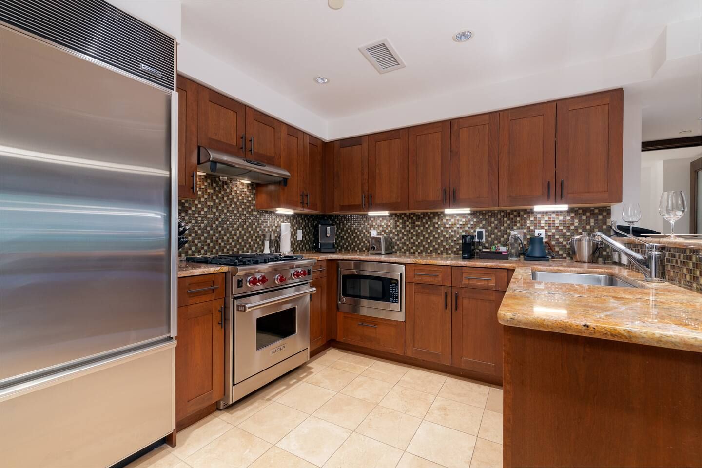 Monthly Rental - Forbes 5 Star Hotel SkiIn SkiOut