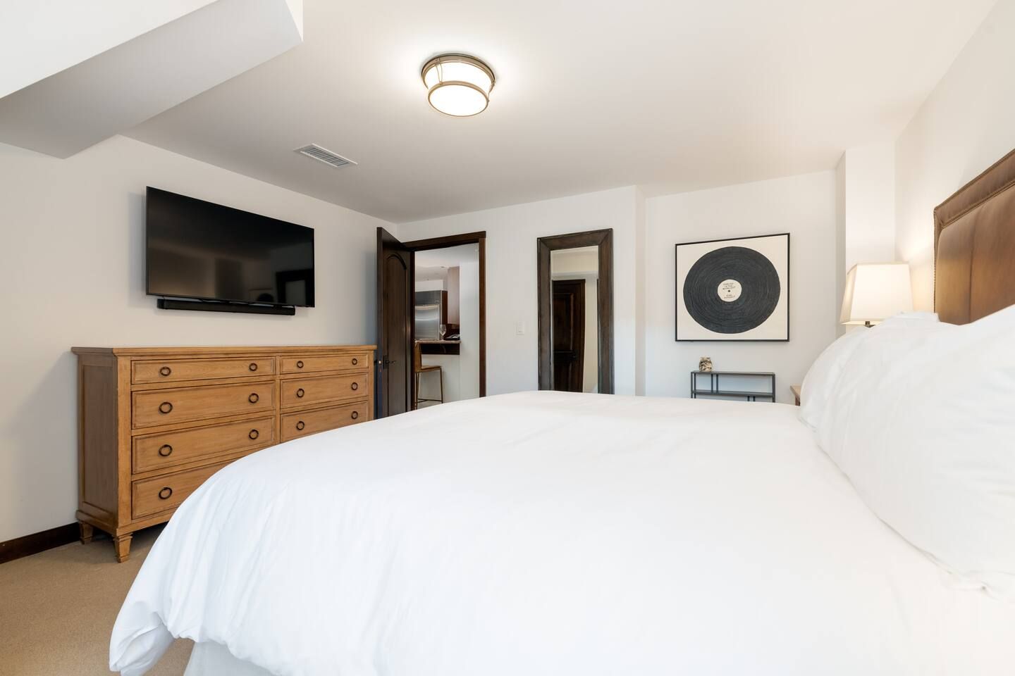 Monthly Rental - Forbes 5 Star Hotel SkiIn SkiOut