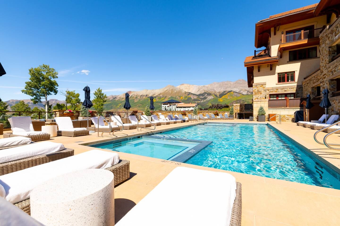 Monthly Rental - Forbes 5 Star Hotel SkiIn SkiOut