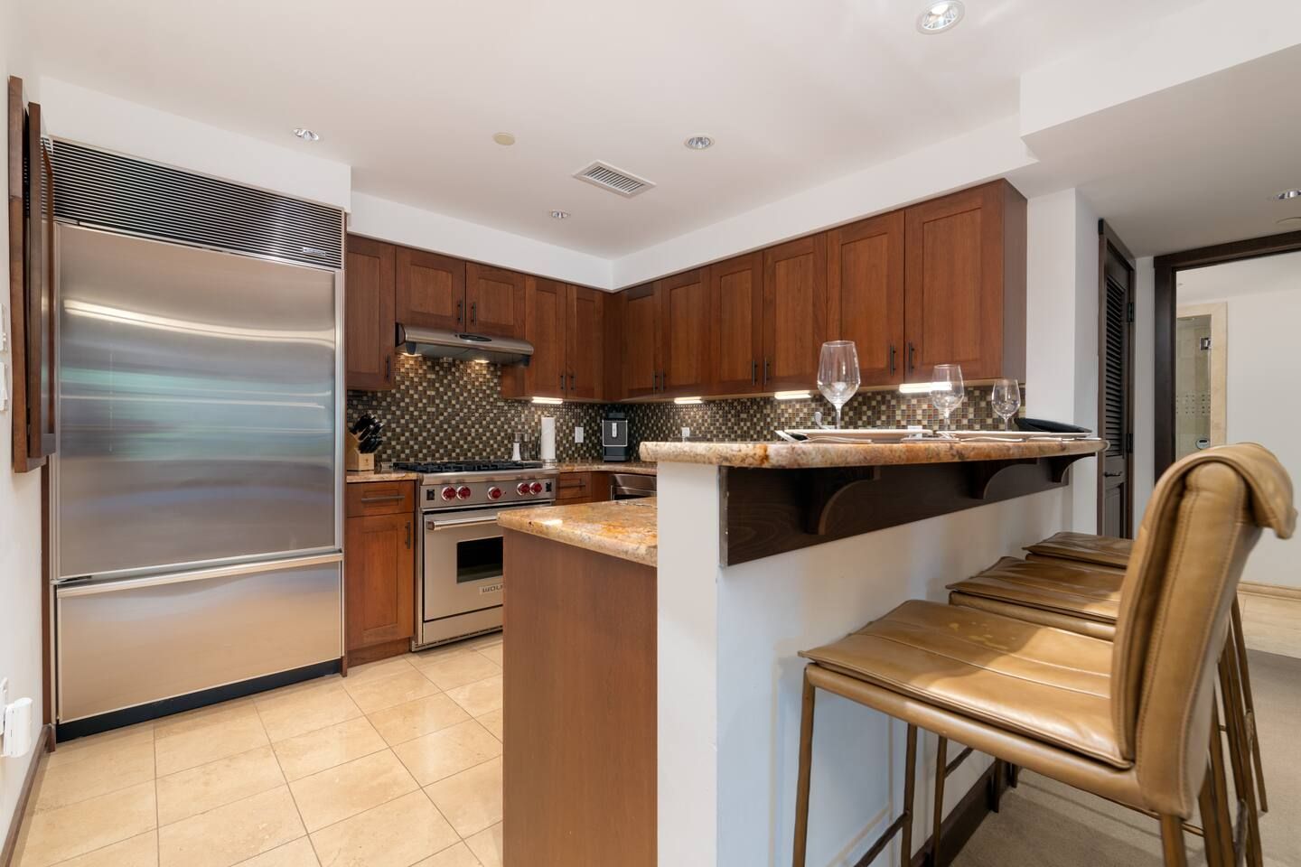 Monthly Rental - Forbes 5 Star Hotel SkiIn SkiOut