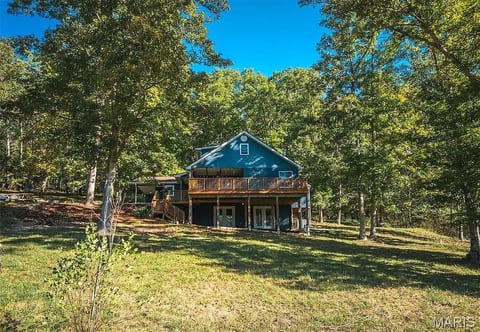 Spacious Ozark Home Near River & Wineries