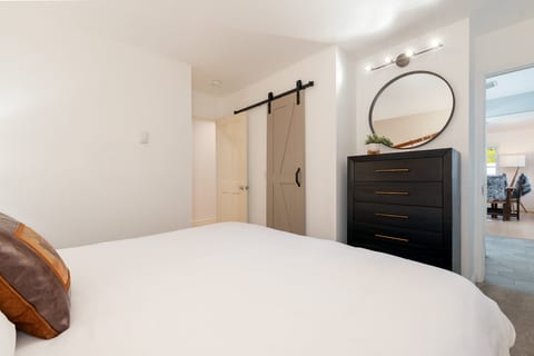 Monthly Rental - Ski-In Ski-Out w/ Hot Tub!