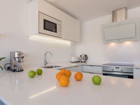 Tolle Wohnung in S'illot-Cala Morlanda mit Terrasse