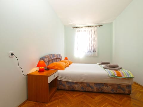Apartment 1842