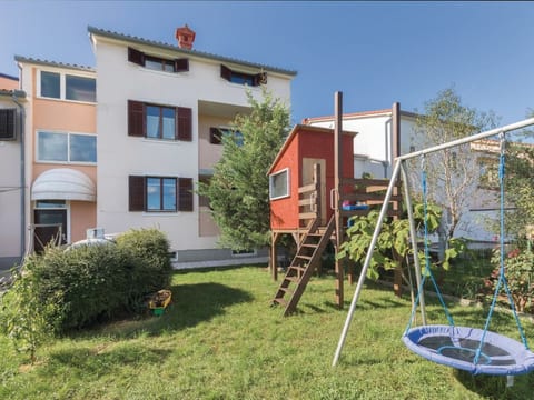 Apartment 1499