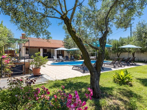 Villa Lavinija