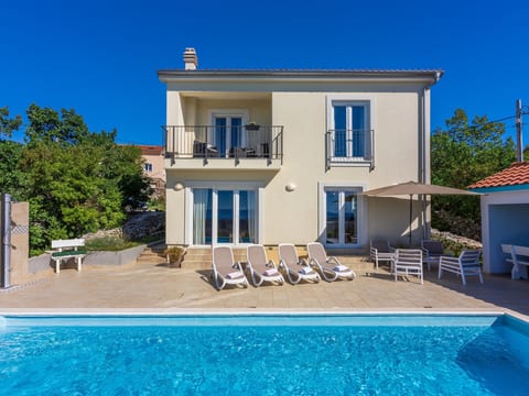 Holiday Home Aqua / HR-10991-01