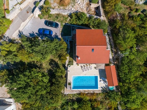 Holiday Home Aqua / HR-10991-01