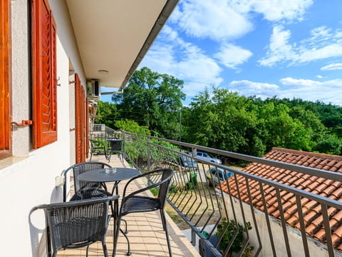 Apartment 2190