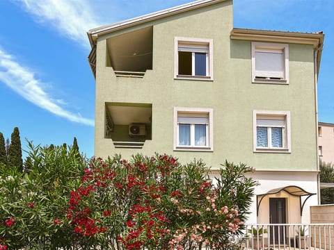 Apartment 2343