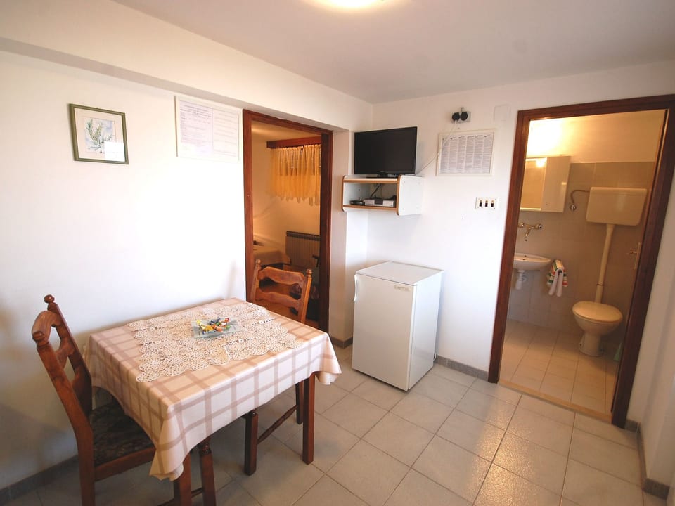Apartment Toni - 1 - Njivice