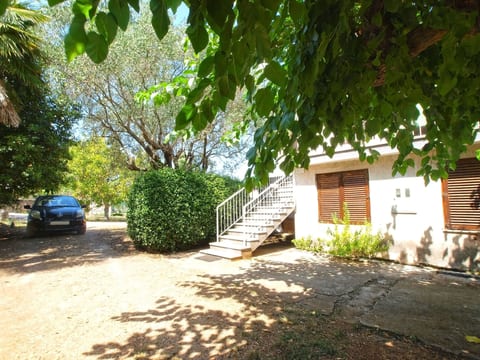 Apartment 1457