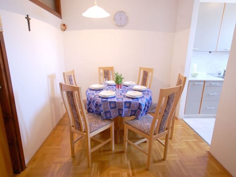 Apartment Mezlar
