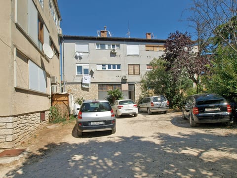 Apartment 1601