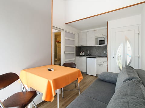 Apartment 1030