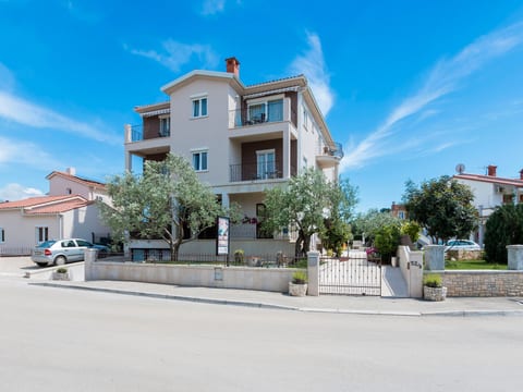 Apartment 2300