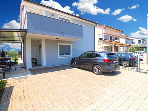House 2283