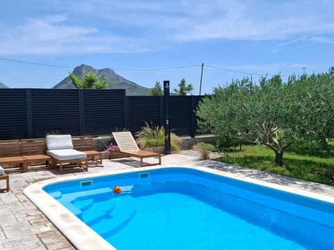 Villa Kucine Olives Garden