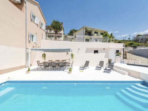 Villa Joy