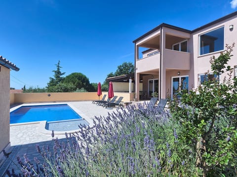 Villa Pascal