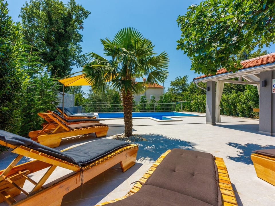 VILLA PADRE J / HR-10094-01 - Crikvenica