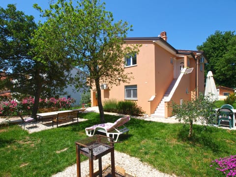 Apartment 1774